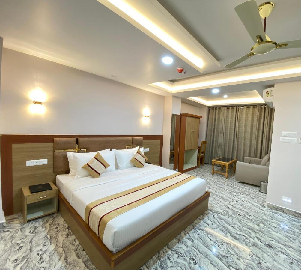 Hotel Imolesh Imphal Bagian luar foto