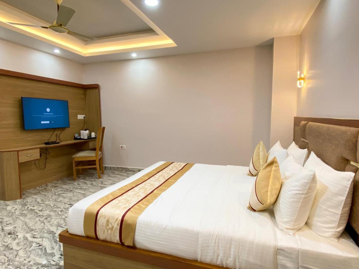 Hotel Imolesh Imphal Bagian luar foto
