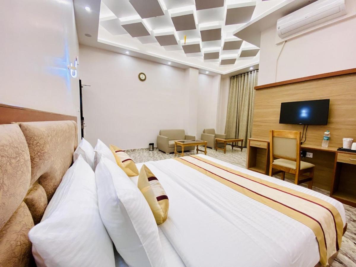 Hotel Imolesh Imphal Bagian luar foto