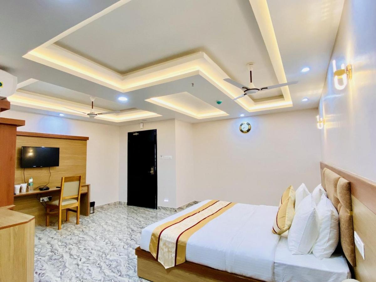 Hotel Imolesh Imphal Bagian luar foto