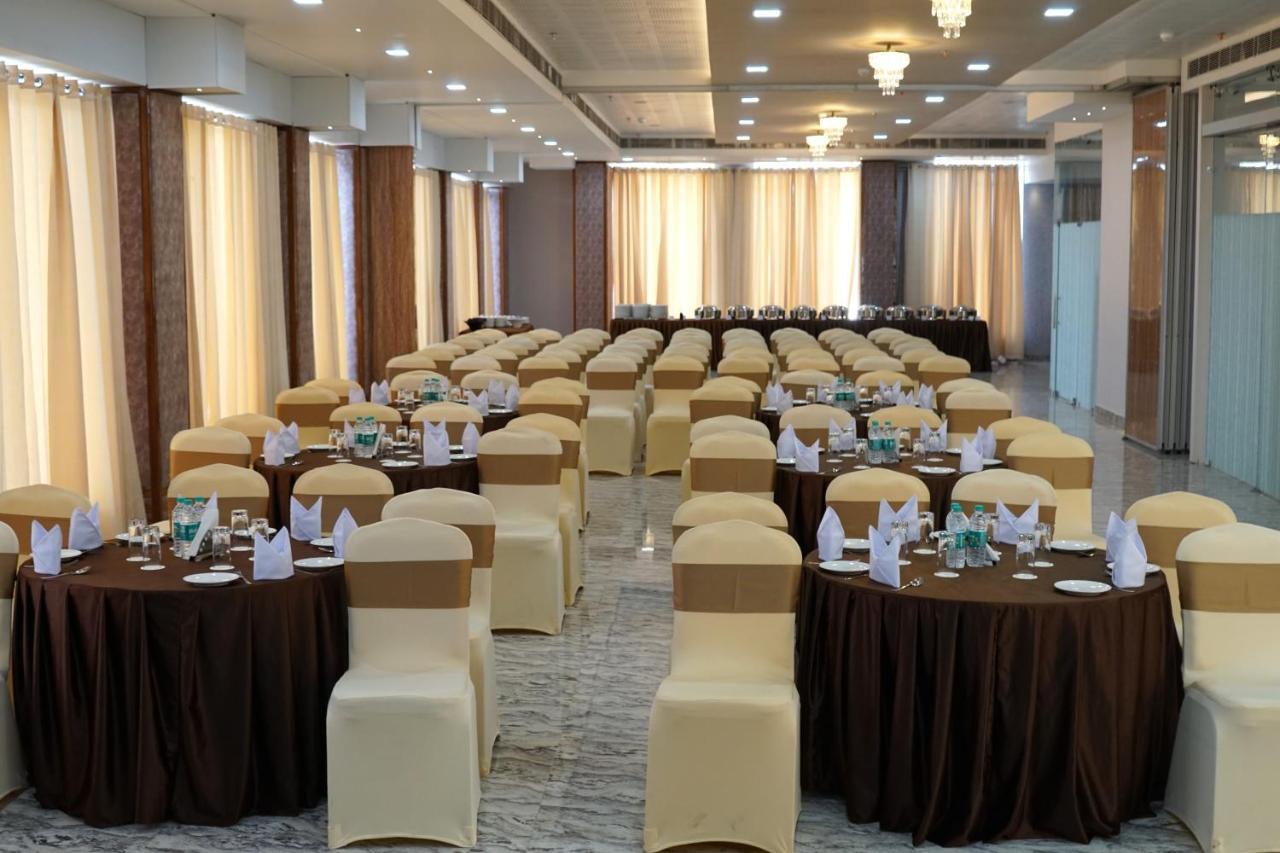 Hotel Imolesh Imphal Bagian luar foto