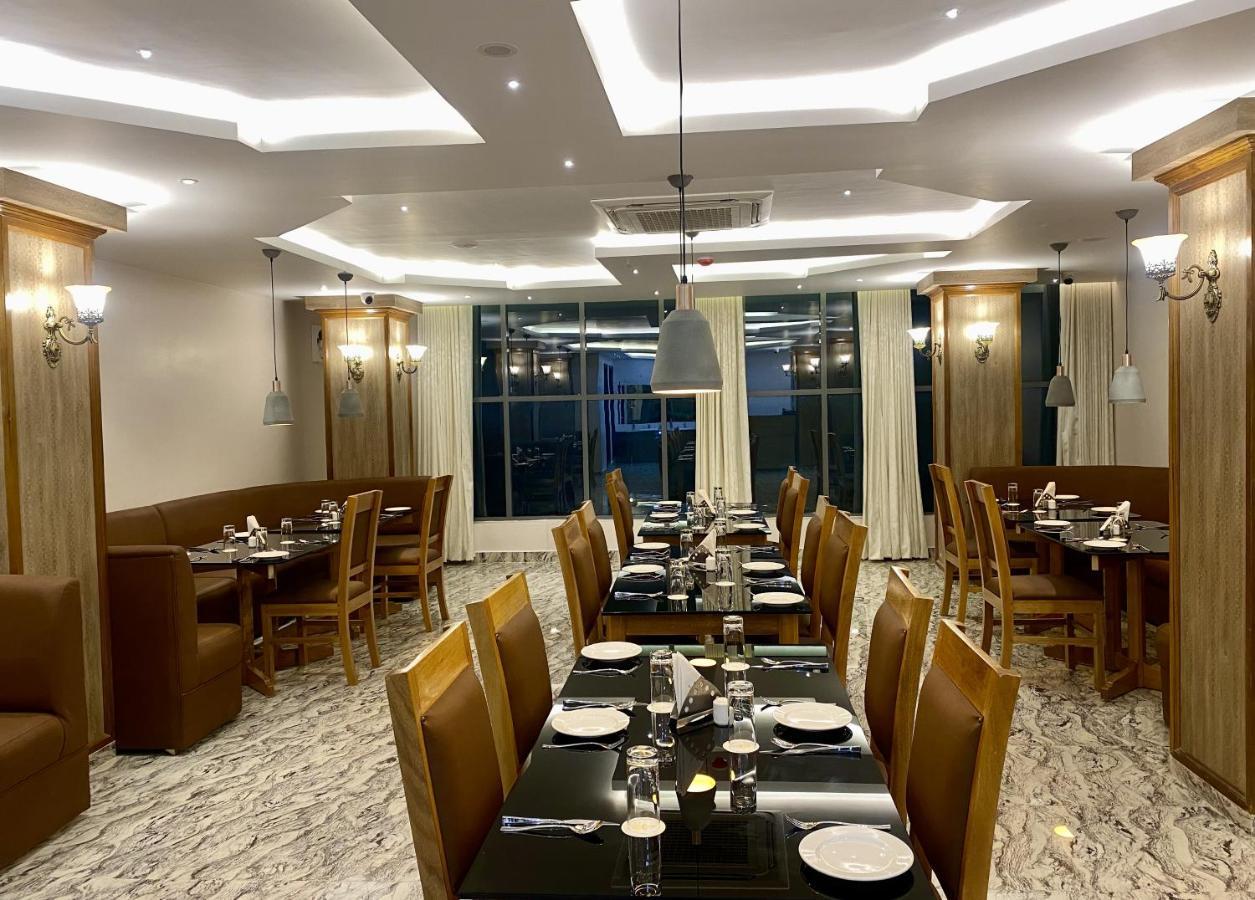 Hotel Imolesh Imphal Bagian luar foto